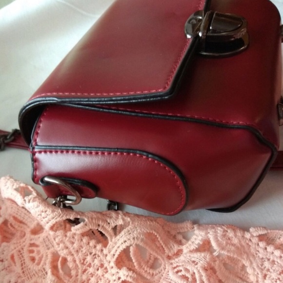 ❗️Moving SALE FINAL❗️ Vegan Leather Purse - Picture 2 of 8